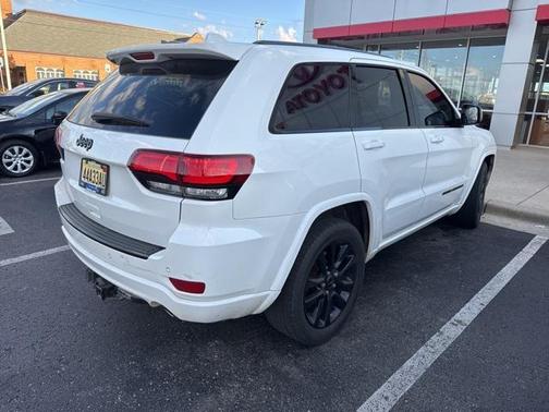 2017 Jeep Grand Cherokee Altitude