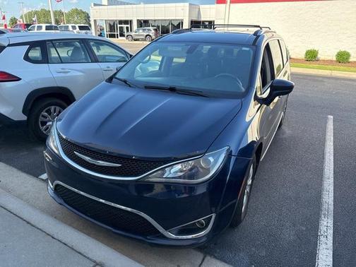 2018 Chrysler Pacifica Touring-L