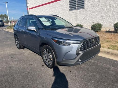2023 Toyota Corolla Cross XLE