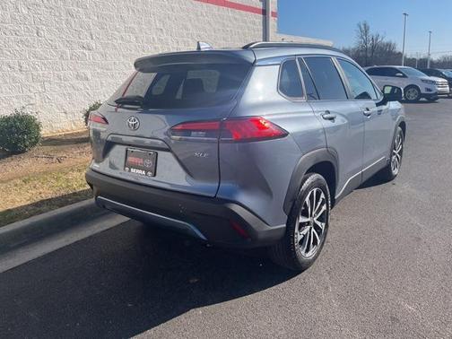 2023 Toyota Corolla Cross XLE