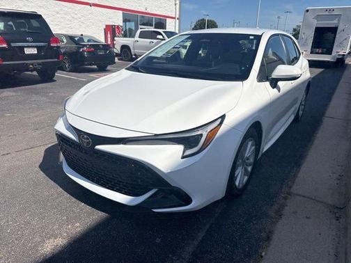 Ice Cap 2024 Toyota Corolla SE