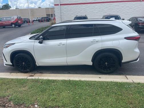2023 Toyota Highlander XSE