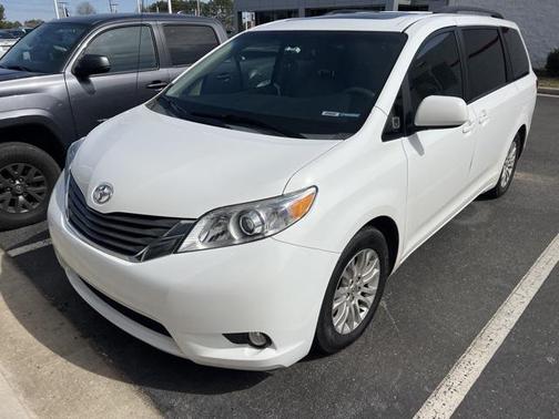 2013 Toyota Sienna XLE