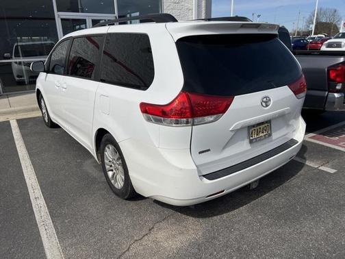 2013 Toyota Sienna XLE