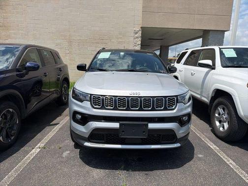 Silver Zynith Metallic Clearcoat 2025 Jeep Compass Limited