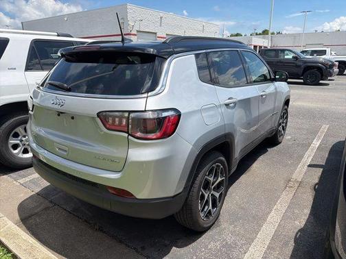 Silver Zynith Metallic Clearcoat 2025 Jeep Compass Limited