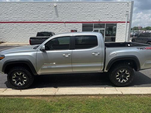 2023 Toyota Tacoma TRD Off-Road