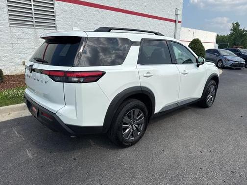 2025 Nissan Pathfinder SV FWD