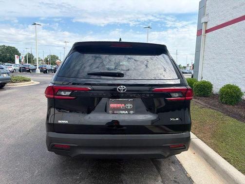 Midnight Black Metallic 2025 Toyota Grand Highlander XLE