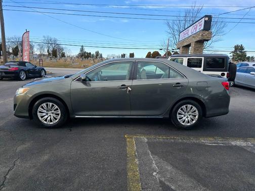 2013 Toyota Camry LE
