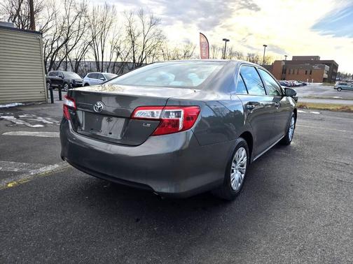 2013 Toyota Camry LE
