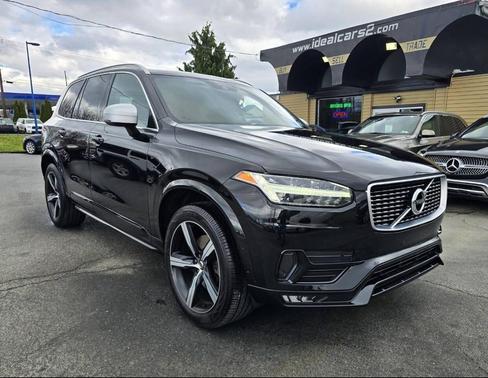 2019 Volvo XC90 T6 R-Design