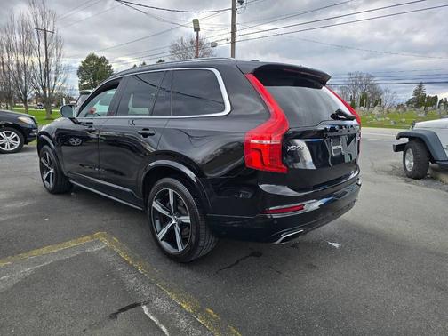 2019 Volvo XC90 T6 R-Design