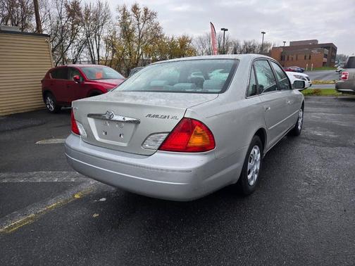 2002 Toyota Avalon XL