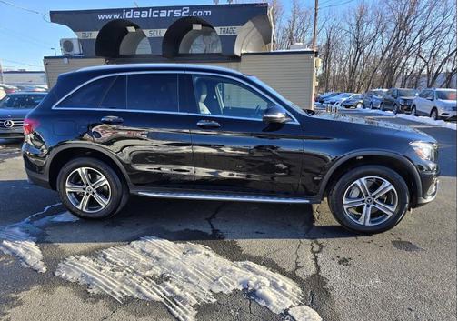 2018 Mercedes-Benz GLC 300 4MATIC