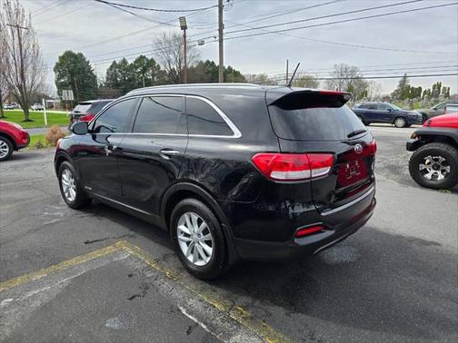 2018 Kia Sorento LX