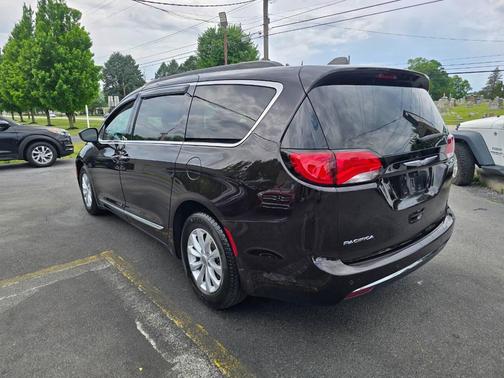 Black 2017 Chrysler Pacifica Touring-L