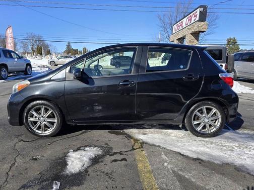 2014 Toyota Yaris LE