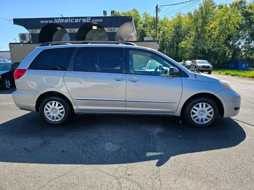 2007 Toyota Sienna CE