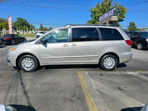2007 Toyota Sienna CE