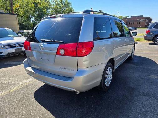 2007 Toyota Sienna CE