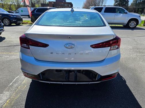 2019 Hyundai ELANTRA Value Edition