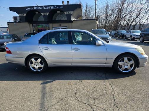 2005 Lexus LS 430 Base