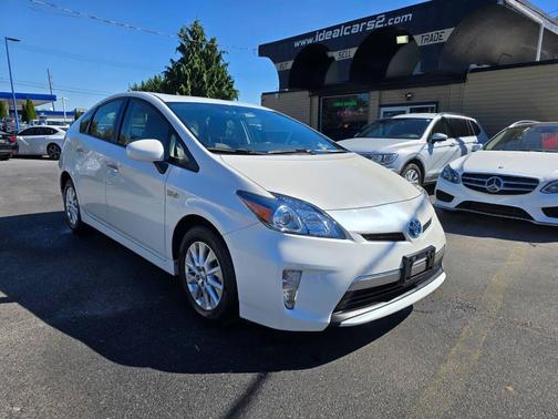 2014 Toyota Prius Plug-in Advanced
