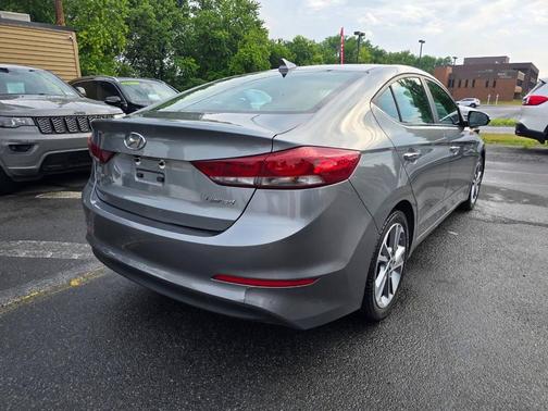 Gray 2017 Hyundai ELANTRA Limited