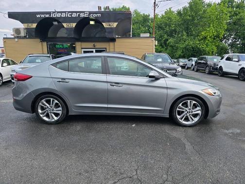 Gray 2017 Hyundai ELANTRA Limited