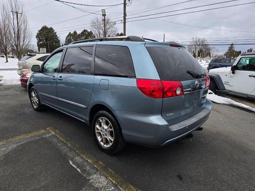 2006 Toyota Sienna XLE