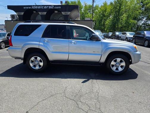 Titanium Metallic 2007 Toyota 4Runner SR5