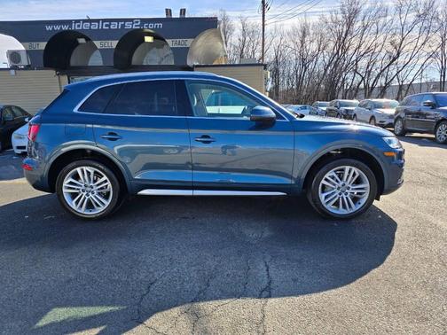2018 Audi Q5 2.0T Premium Plus