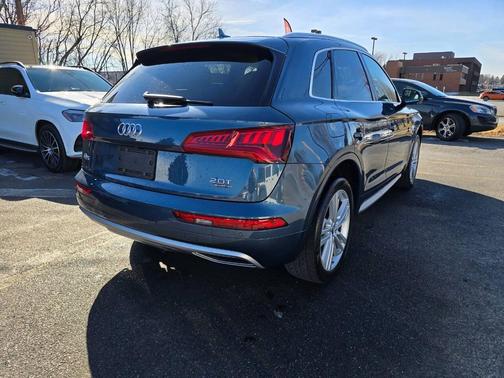 2018 Audi Q5 2.0T Premium Plus