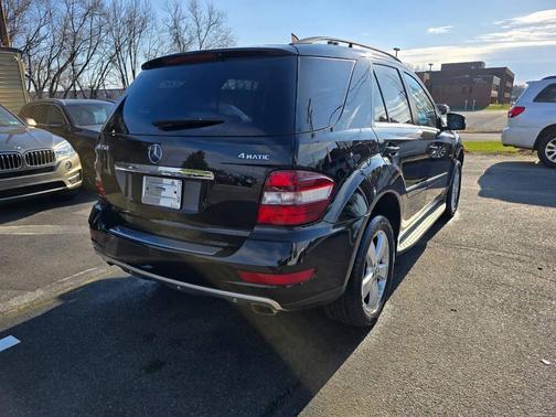 Black 2010 Mercedes-Benz M-Class ML 350 4MATIC AWD 4dr SUV