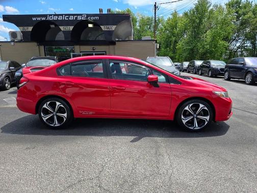 Red 2014 Honda Civic Si