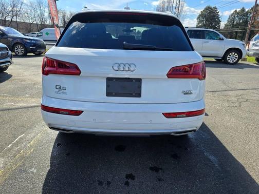 2018 Audi Q5 2.0T Premium Plus