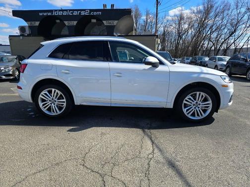 2018 Audi Q5 2.0T Premium Plus