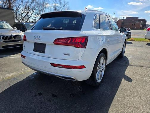 2018 Audi Q5 2.0T Premium Plus