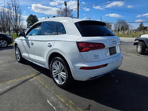 2018 Audi Q5 2.0T Premium Plus