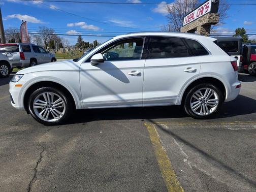 2018 Audi Q5 2.0T Premium Plus