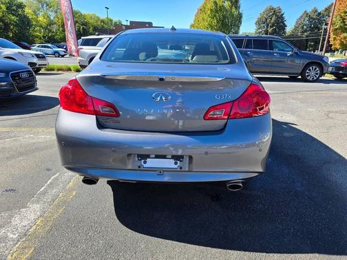 2013 INFINITI G37x Base
