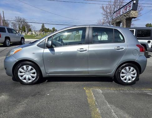 2009 Toyota Yaris Base