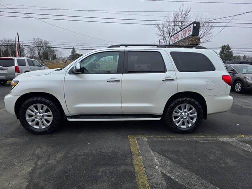 White 2013 Toyota Sequoia Platinum