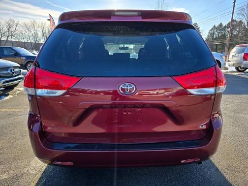 2012 Toyota Sienna LE
