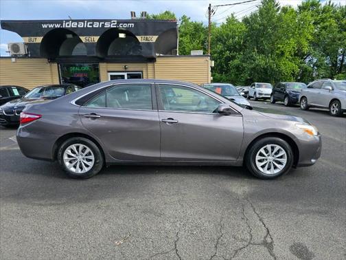 2015 Toyota Camry Hybrid SE