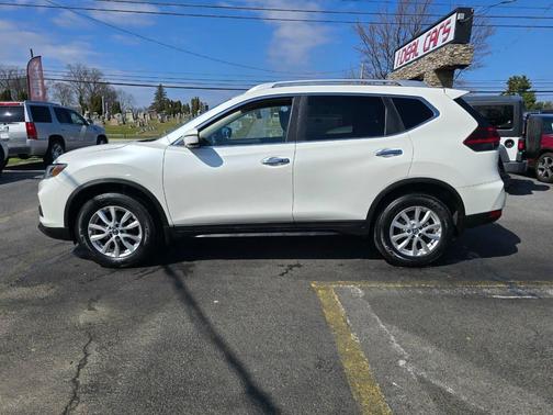 2018 Nissan Rogue SV