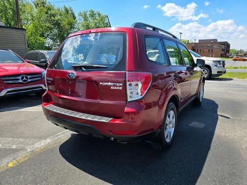 Maroon 2012 Subaru Forester 2.5X