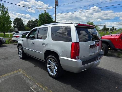 2014 Cadillac Escalade Platinum Edition