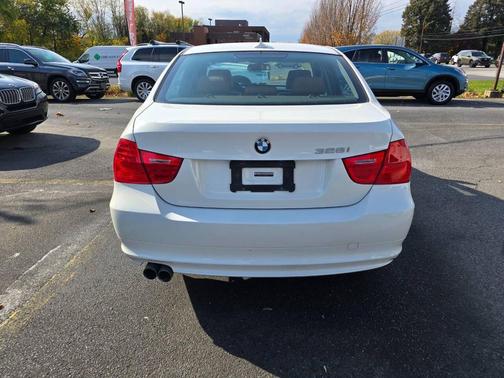 2011 BMW 328 328i 4dr Sedan